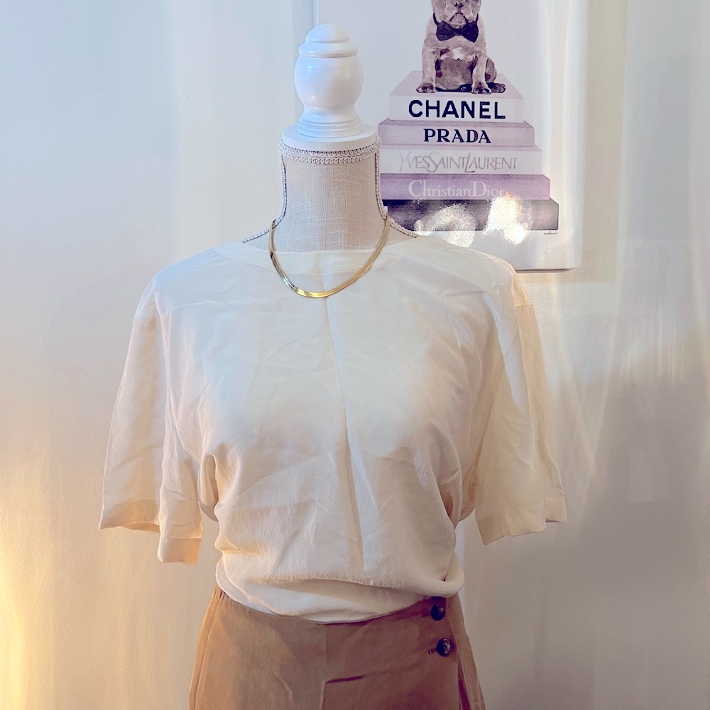 100% Silk Ivory Blouse Size Small